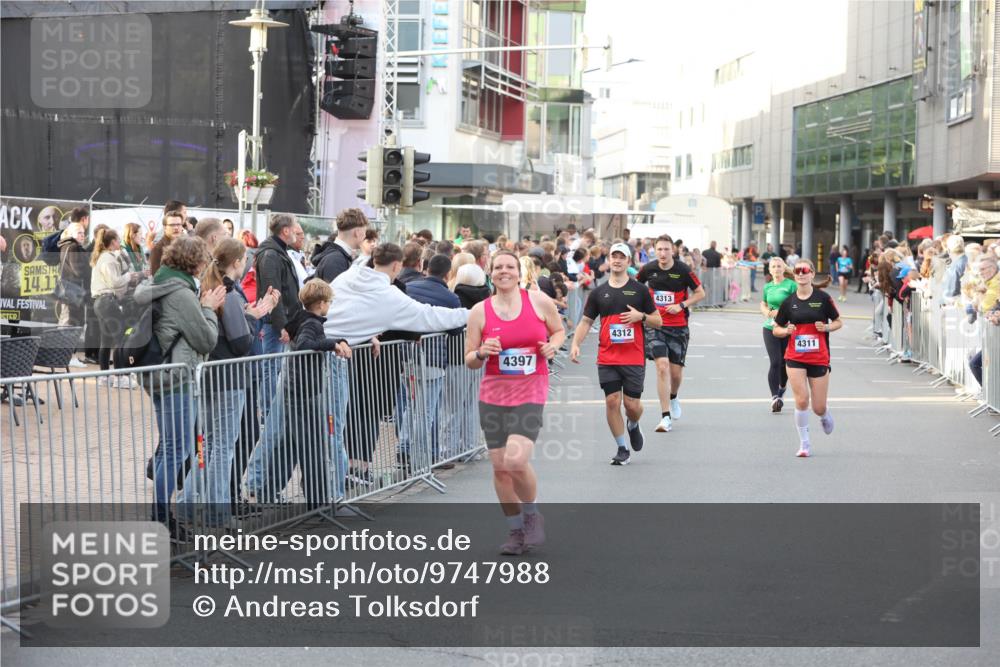 12.06.2026 - Holstenköstenlauf Andreas Tolksdorf http://msf.ph/oto/9747988 12.06.2026 20:07:25 Laufen 14, 1, 4397, 4312, 4313, 4311 meine-sportfotos.de
