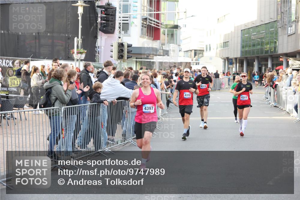 12.06.2026 - Holstenköstenlauf Andreas Tolksdorf http://msf.ph/oto/9747989 12.06.2026 20:07:25 Laufen 14, 17, 4397, 4312, 4313, 4311 meine-sportfotos.de