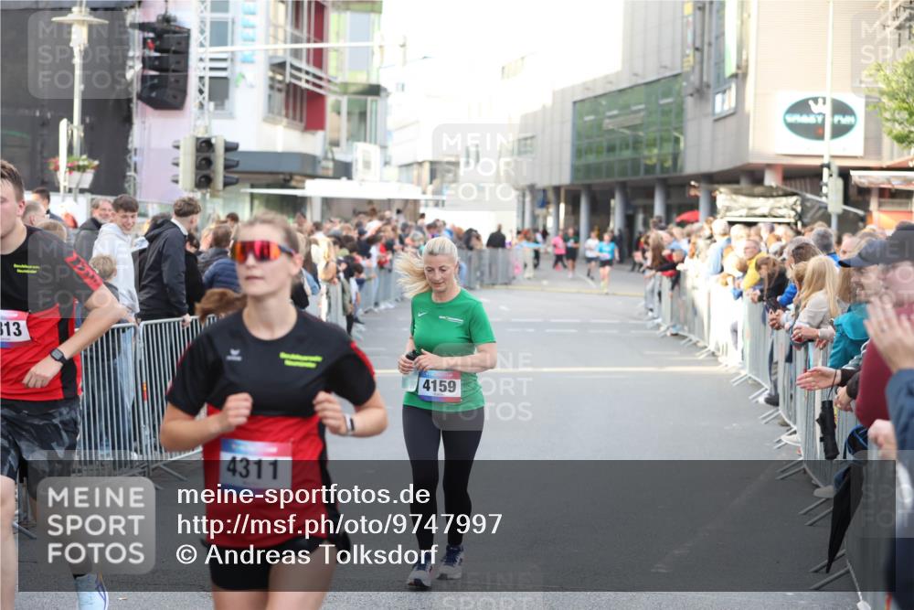 12.06.2026 - Holstenköstenlauf Andreas Tolksdorf http://msf.ph/oto/9747997 12.06.2026 20:07:30 Laufen 313, 4311, 4159 meine-sportfotos.de
