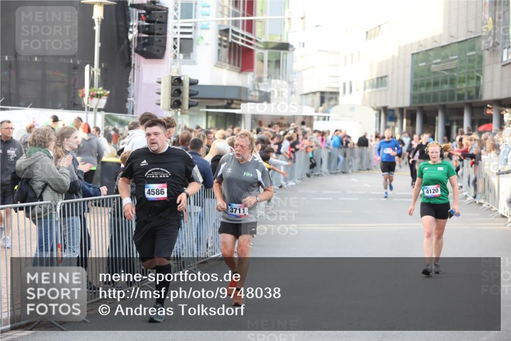 12.06.2026 - Holstenköstenlauf Andreas Tolksdorf http://msf.ph/oto/9748038 12.06.2026 20:08:27 Laufen 048, 72, 96, 82, 99, 4586, 4120, 3711 meine-sportfotos.de