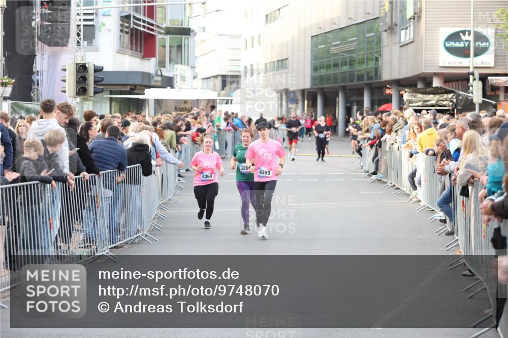 12.06.2026 - Holstenköstenlauf Andreas Tolksdorf http://msf.ph/oto/9748070 12.06.2026 20:09:34 Laufen 326, 4359, 4360 meine-sportfotos.de