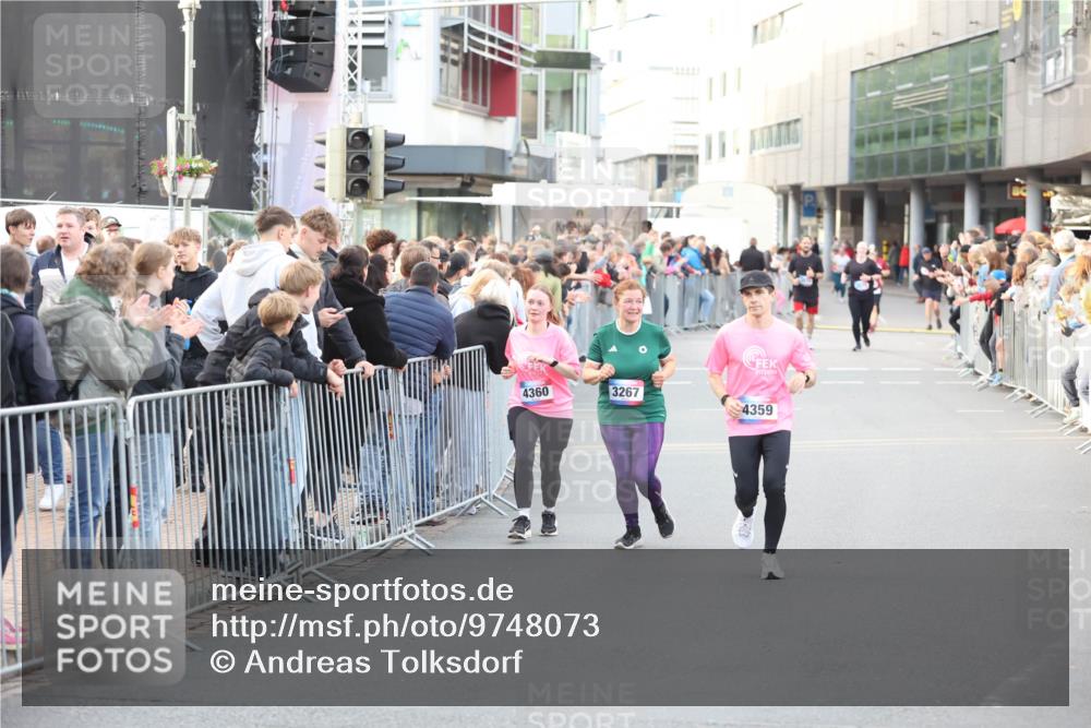 12.06.2026 - Holstenköstenlauf Andreas Tolksdorf http://msf.ph/oto/9748073 12.06.2026 20:09:36 Laufen 4360, 3267, 2030, 4359 meine-sportfotos.de