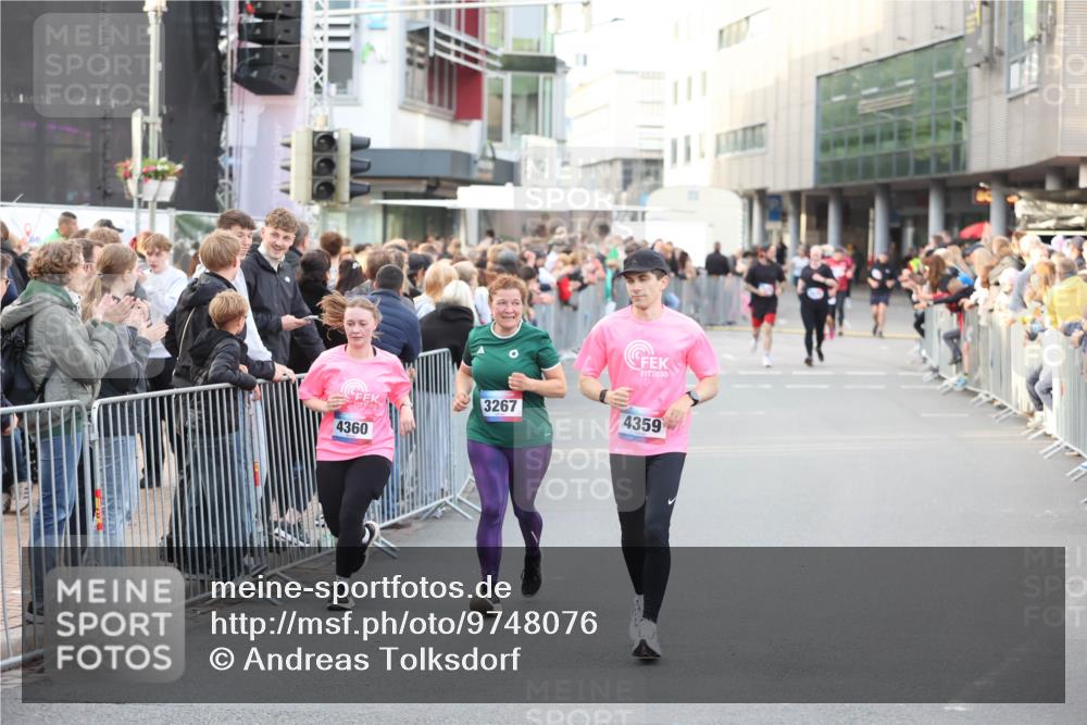12.06.2026 - Holstenköstenlauf Andreas Tolksdorf http://msf.ph/oto/9748076 12.06.2026 20:09:37 Laufen 2030, 3267, 4359, 4360 meine-sportfotos.de