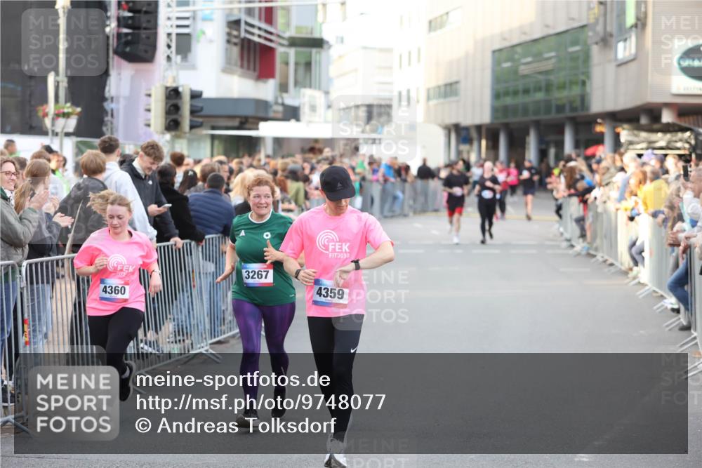 12.06.2026 - Holstenköstenlauf Andreas Tolksdorf http://msf.ph/oto/9748077 12.06.2026 20:09:38 Laufen 2030, 4360, 3267, 4359 meine-sportfotos.de
