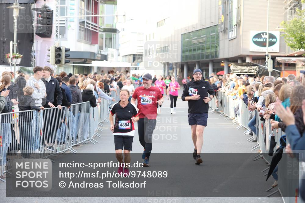 12.06.2026 - Holstenköstenlauf Andreas Tolksdorf http://msf.ph/oto/9748089 12.06.2026 20:09:55 Laufen 4854, 3049, 3139 meine-sportfotos.de