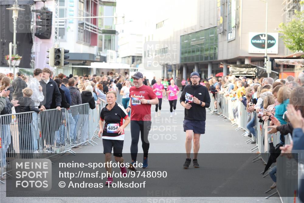 12.06.2026 - Holstenköstenlauf Andreas Tolksdorf http://msf.ph/oto/9748090 12.06.2026 20:09:55 Laufen 4854, 3049, 3139 meine-sportfotos.de