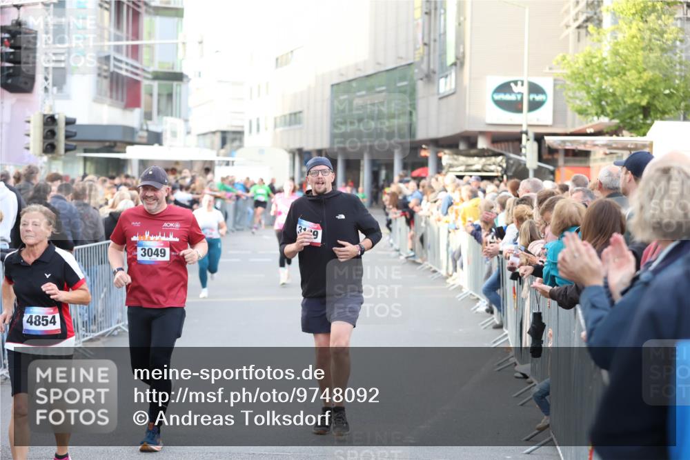 12.06.2026 - Holstenköstenlauf Andreas Tolksdorf http://msf.ph/oto/9748092 12.06.2026 20:09:56 Laufen 4854, 3049, 9 meine-sportfotos.de