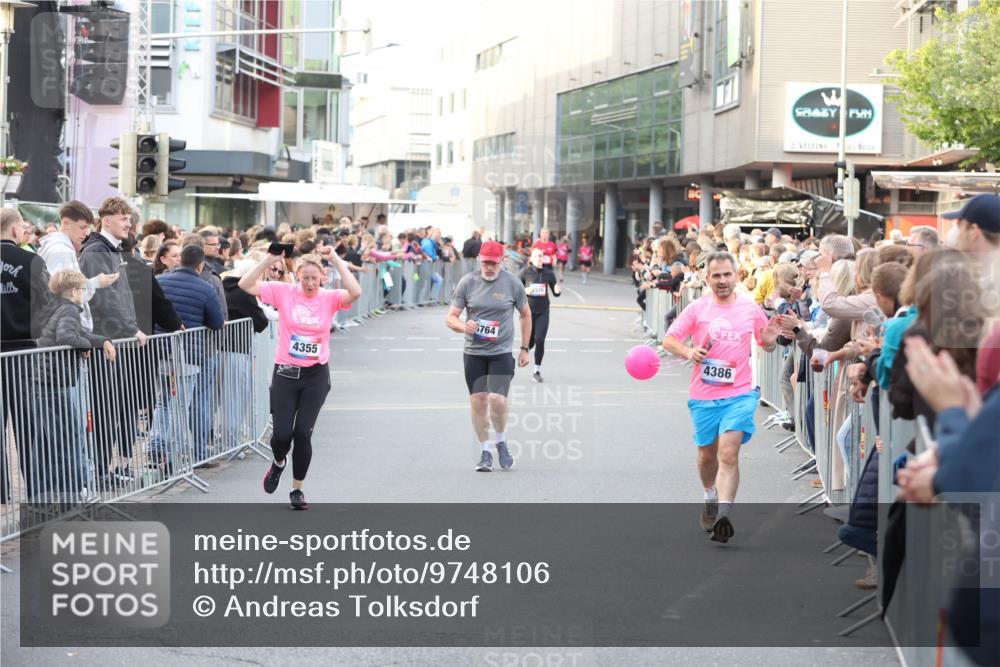 12.06.2026 - Holstenköstenlauf Andreas Tolksdorf http://msf.ph/oto/9748106 12.06.2026 20:10:20 Laufen 4355, 203, 764, 4386 meine-sportfotos.de