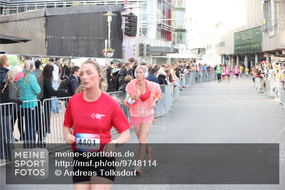 12.06.2026 - Holstenköstenlauf Andreas Tolksdorf http://msf.ph/oto/9748114 12.06.2026 20:10:37 Laufen 4401 meine-sportfotos.de