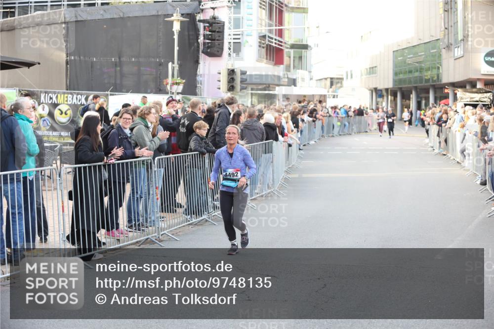 12.06.2026 - Holstenköstenlauf Andreas Tolksdorf http://msf.ph/oto/9748135 12.06.2026 20:11:08 Laufen 4492 meine-sportfotos.de