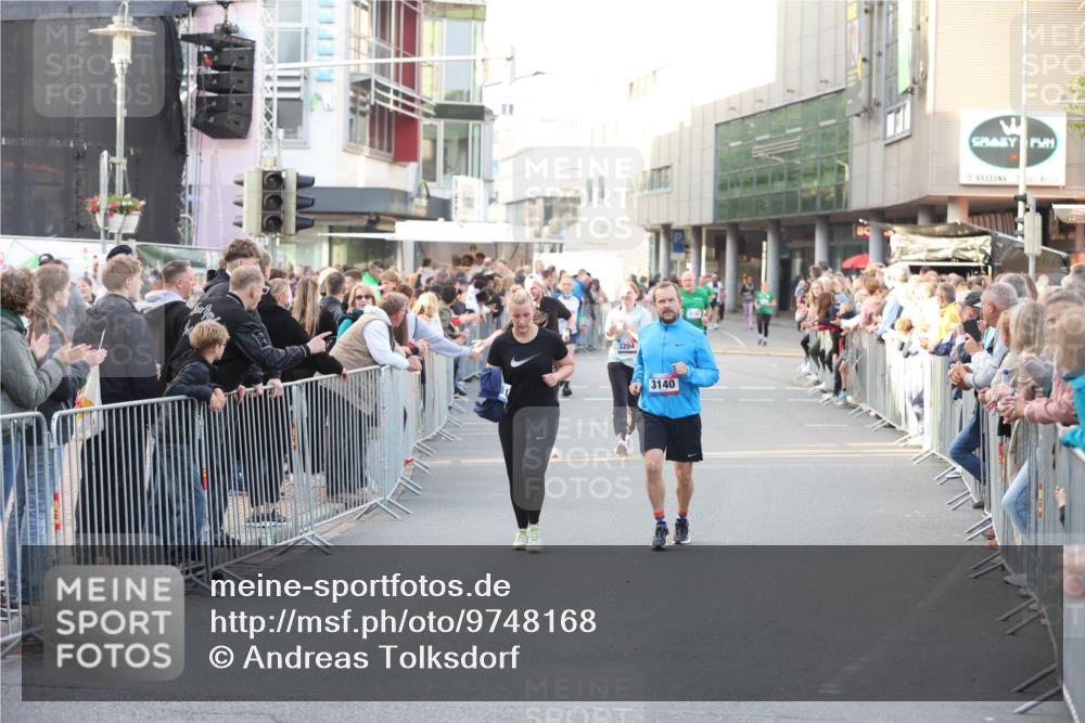 12.06.2026 - Holstenköstenlauf Andreas Tolksdorf http://msf.ph/oto/9748168 12.06.2026 20:12:42 Laufen 3204, 3140 meine-sportfotos.de