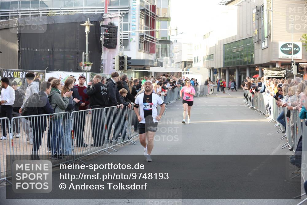 12.06.2026 - Holstenköstenlauf Andreas Tolksdorf http://msf.ph/oto/9748193 12.06.2026 20:13:18 Laufen 3719 meine-sportfotos.de