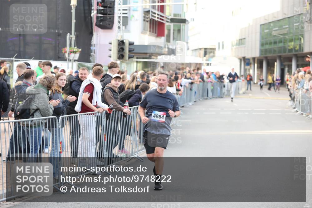 12.06.2026 - Holstenköstenlauf Andreas Tolksdorf http://msf.ph/oto/9748222 12.06.2026 20:14:33 Laufen 4864 meine-sportfotos.de