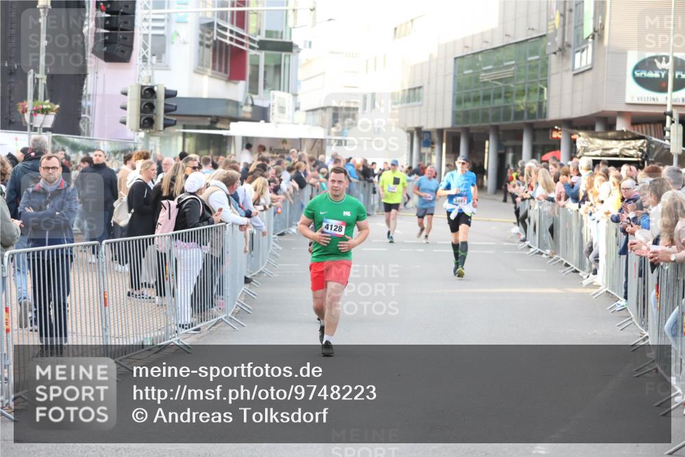 12.06.2026 - Holstenköstenlauf Andreas Tolksdorf http://msf.ph/oto/9748223 12.06.2026 20:15:21 Laufen 4128, 3493 meine-sportfotos.de