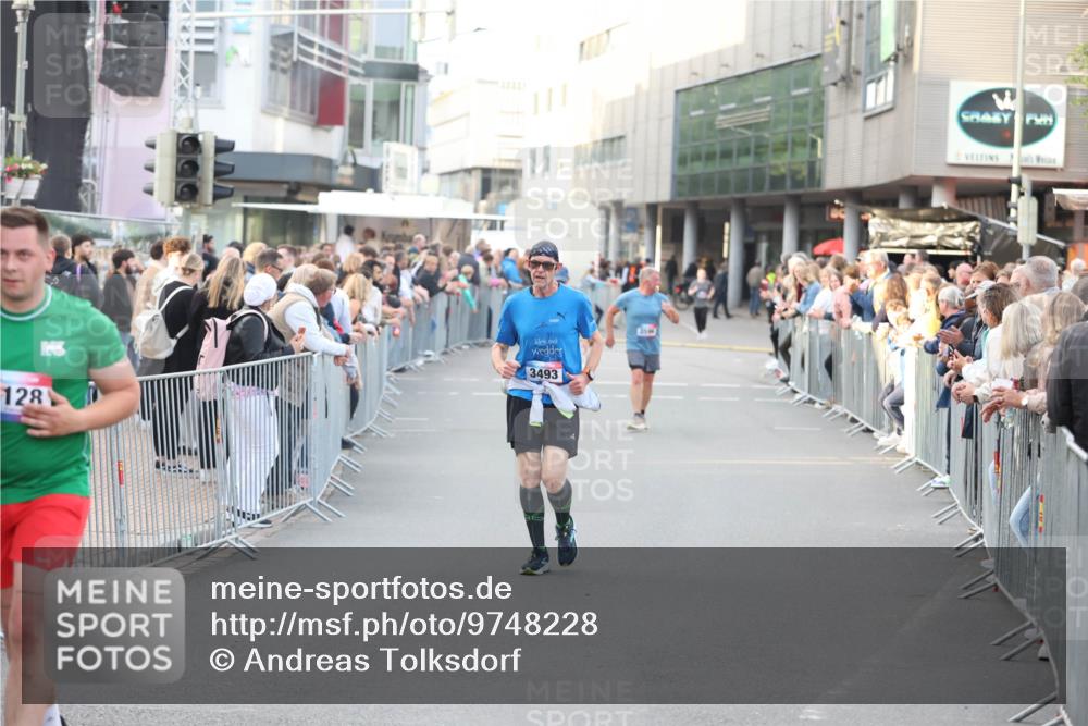 12.06.2026 - Holstenköstenlauf Andreas Tolksdorf http://msf.ph/oto/9748228 12.06.2026 20:15:25 Laufen 128, 3493 meine-sportfotos.de