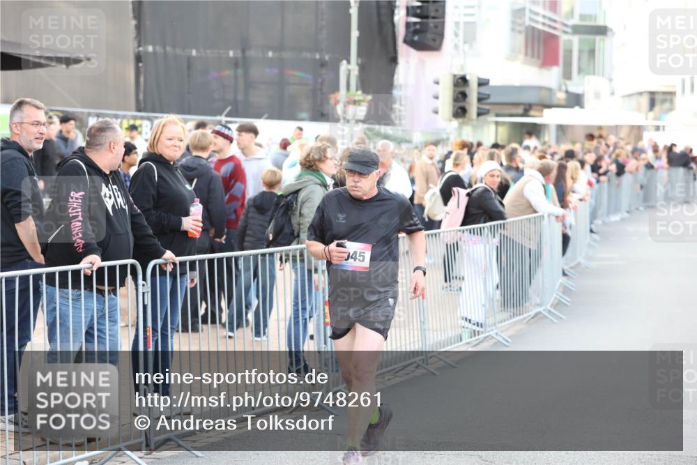 12.06.2026 - Holstenköstenlauf Andreas Tolksdorf http://msf.ph/oto/9748261 12.06.2026 20:16:41 Laufen 45 meine-sportfotos.de