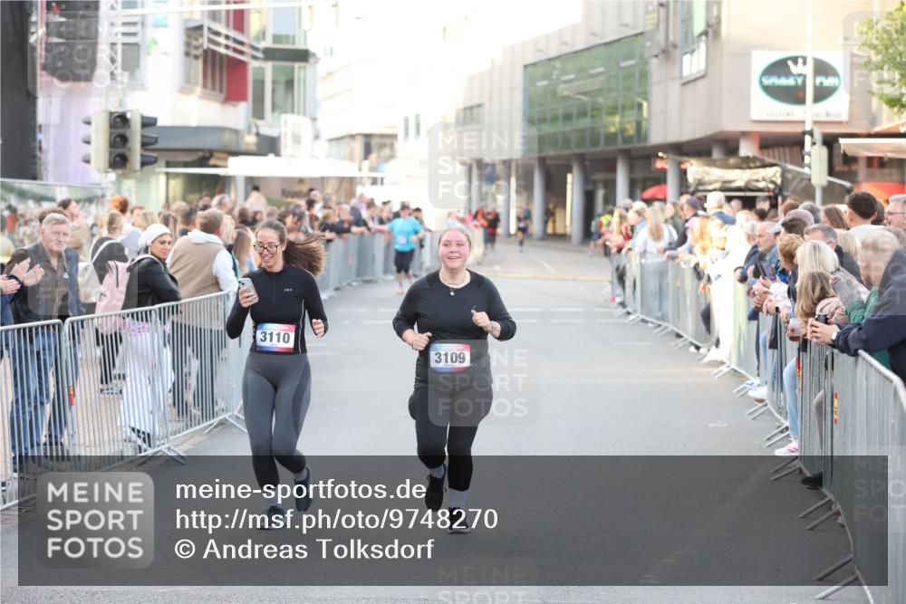 12.06.2026 - Holstenköstenlauf Andreas Tolksdorf http://msf.ph/oto/9748270 12.06.2026 20:17:03 Laufen 3110, 3109 meine-sportfotos.de