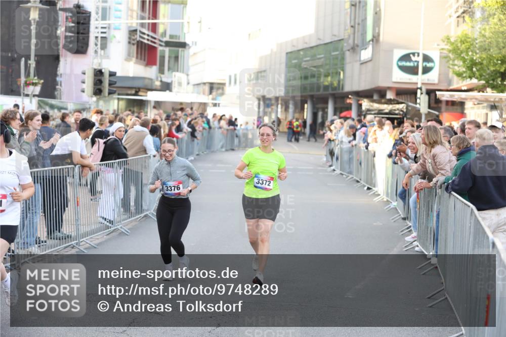 12.06.2026 - Holstenköstenlauf Andreas Tolksdorf http://msf.ph/oto/9748289 12.06.2026 20:17:52 Laufen 3376, 3372 meine-sportfotos.de