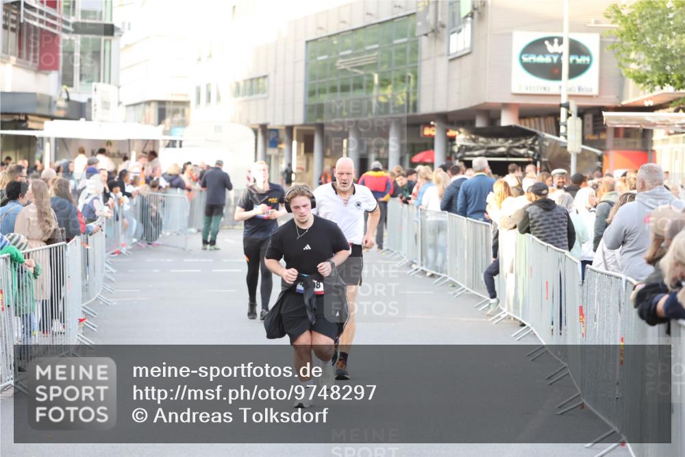 12.06.2026 - Holstenköstenlauf Andreas Tolksdorf http://msf.ph/oto/9748297 12.06.2026 20:21:40 Laufen  meine-sportfotos.de