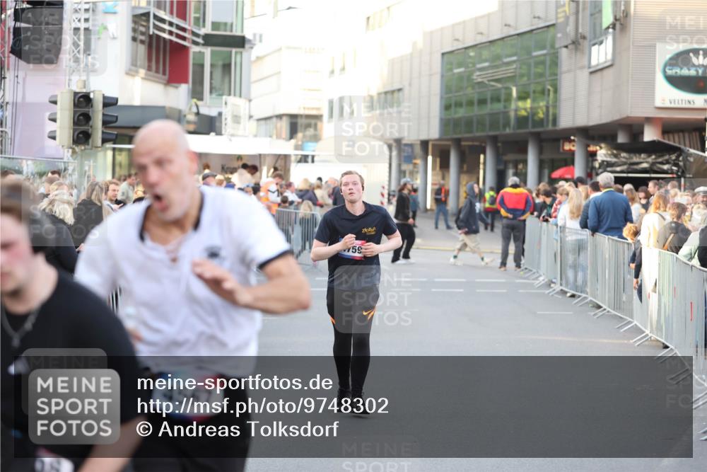 12.06.2026 - Holstenköstenlauf Andreas Tolksdorf http://msf.ph/oto/9748302 12.06.2026 20:21:45 Laufen 4567, 759 meine-sportfotos.de