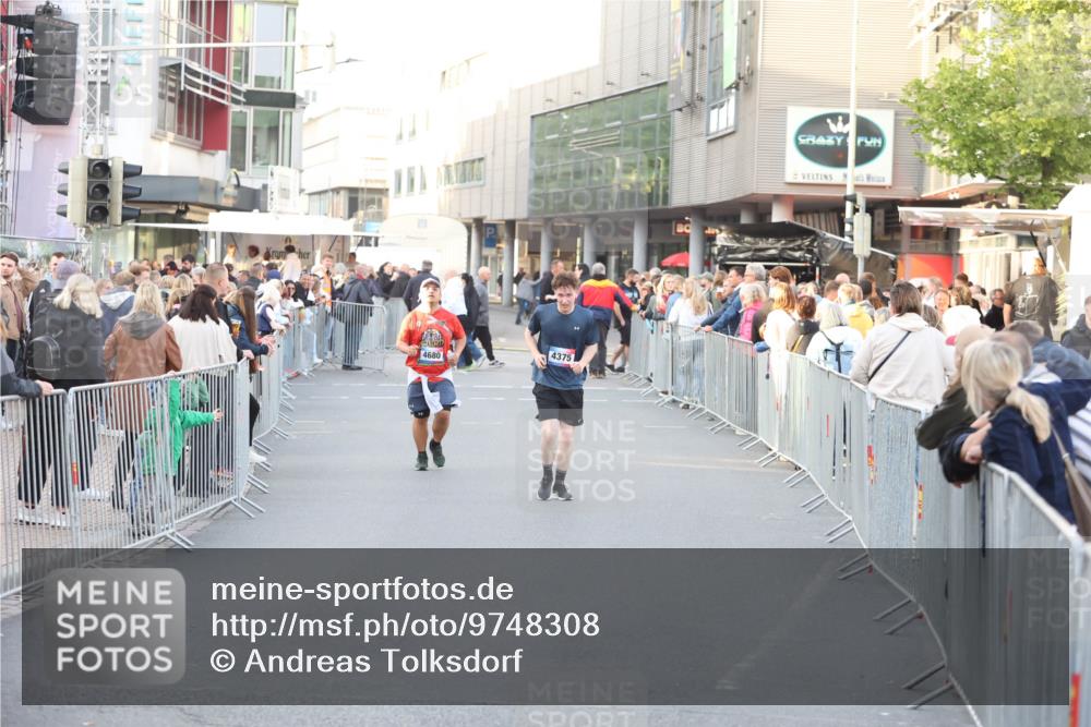 12.06.2026 - Holstenköstenlauf Andreas Tolksdorf http://msf.ph/oto/9748308 12.06.2026 20:22:47 Laufen 4680, 4375 meine-sportfotos.de