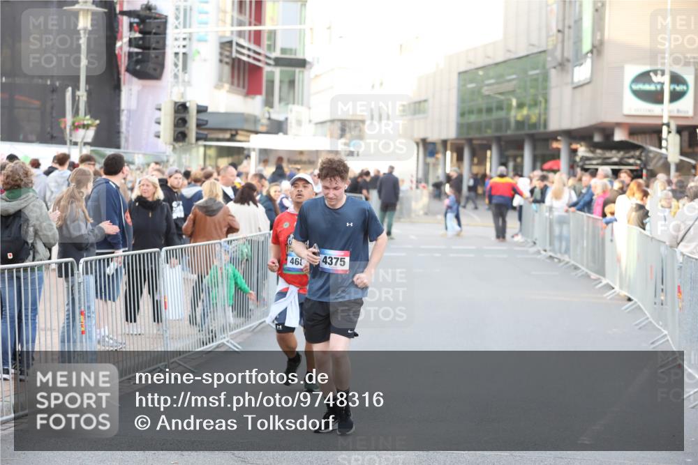 12.06.2026 - Holstenköstenlauf Andreas Tolksdorf http://msf.ph/oto/9748316 12.06.2026 20:22:52 Laufen 46, 4375 meine-sportfotos.de