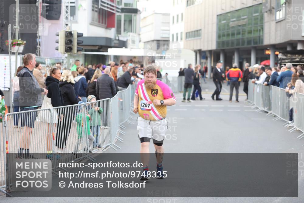 12.06.2026 - Holstenköstenlauf Andreas Tolksdorf http://msf.ph/oto/9748335 12.06.2026 20:25:02 Laufen 3207 meine-sportfotos.de