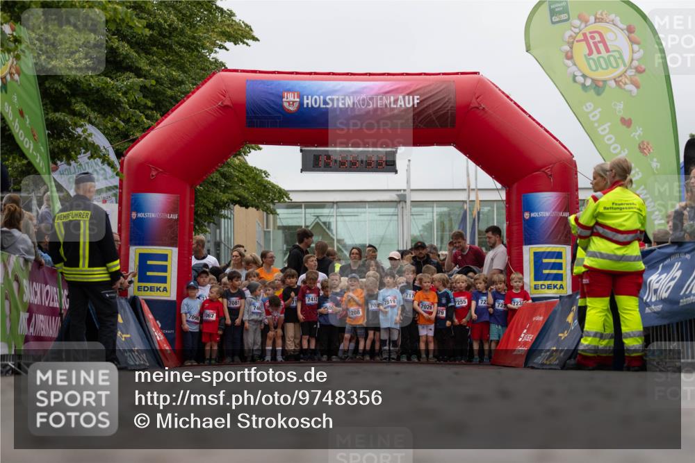 12.06.2026 - Holstenköstenlauf Michael Strokosch http://msf.ph/oto/9748356 12.06.2026 14:55:36 Laufen 7067, 7096, 7081, 7412, 746, 500, 7208, 70, 7519, 717, 7255, 72, 723, 723, 7026, 79, 000 meine-sportfotos.de