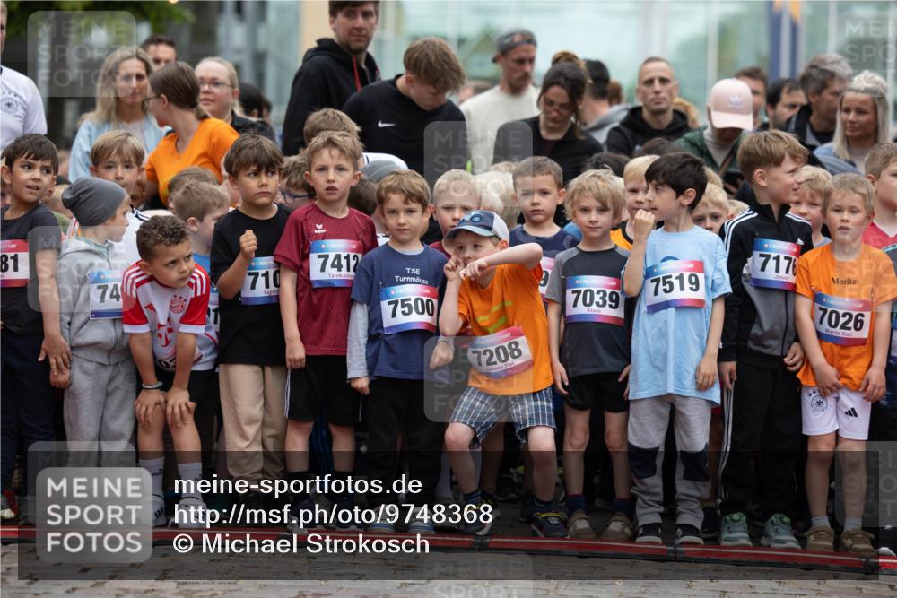 12.06.2026 - Holstenköstenlauf Michael Strokosch http://msf.ph/oto/9748368 12.06.2026 14:56:00 Laufen 81, 74, 710, 36, 7412, 7500, 7208, 7039, 7519, 7176, 7026 meine-sportfotos.de