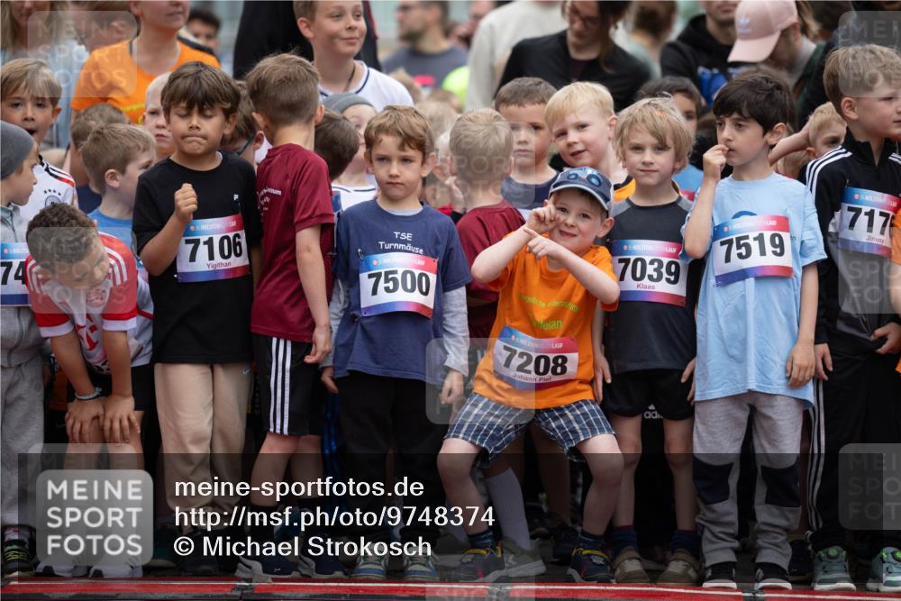 12.06.2026 - Holstenköstenlauf Michael Strokosch http://msf.ph/oto/9748374 12.06.2026 14:56:03 Laufen 36, 74, 36, 7106, 36, 7500, 7208, 36, 7039, 36, 7519, 36, 717 meine-sportfotos.de
