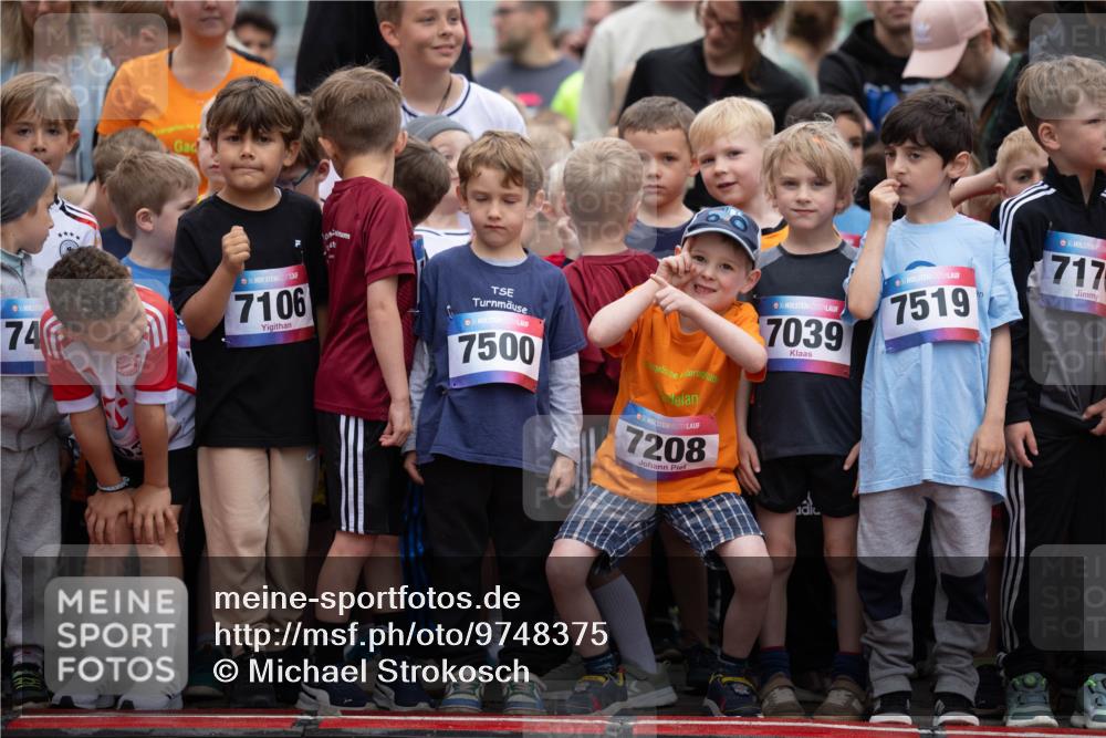 12.06.2026 - Holstenköstenlauf Michael Strokosch http://msf.ph/oto/9748375 12.06.2026 14:56:03 Laufen 17, 36, 74, 36, 7106, 7500, 7208, 36, 7039, 36, 7519, 36, 717 meine-sportfotos.de
