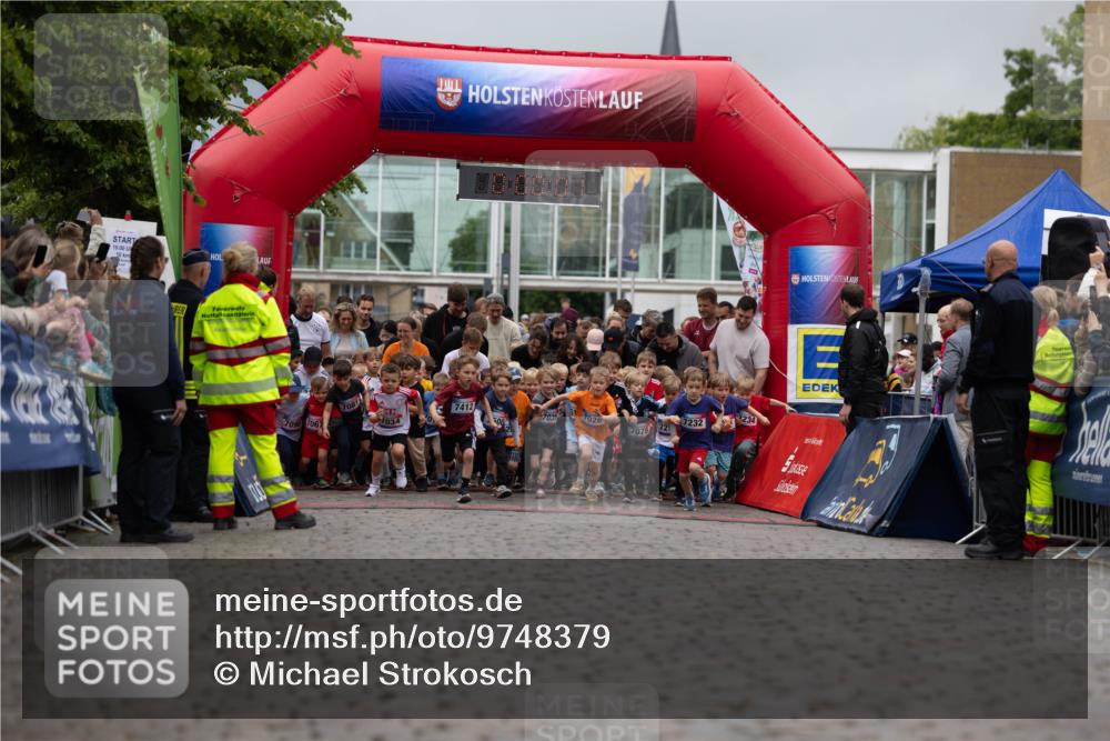 12.06.2026 - Holstenköstenlauf Michael Strokosch http://msf.ph/oto/9748379 12.06.2026 15:00:05 Laufen 19, 00, 7096, 7067, 7081, 7034, 7412, 7039, 7020, 7232, 7079, 234 meine-sportfotos.de