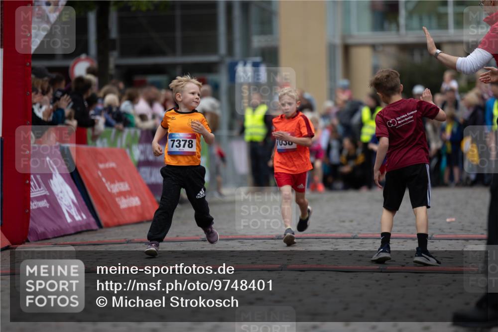 12.06.2026 - Holstenköstenlauf Michael Strokosch http://msf.ph/oto/9748401 12.06.2026 15:01:35 Laufen 7378, 7050 meine-sportfotos.de