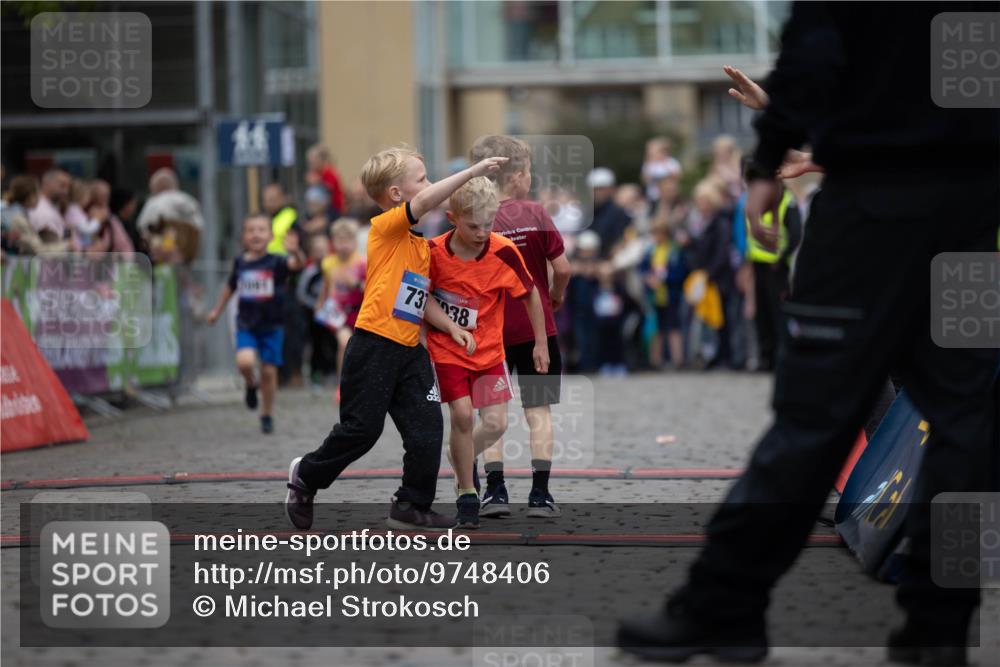 12.06.2026 - Holstenköstenlauf Michael Strokosch http://msf.ph/oto/9748406 12.06.2026 15:01:36 Laufen 737, 38 meine-sportfotos.de