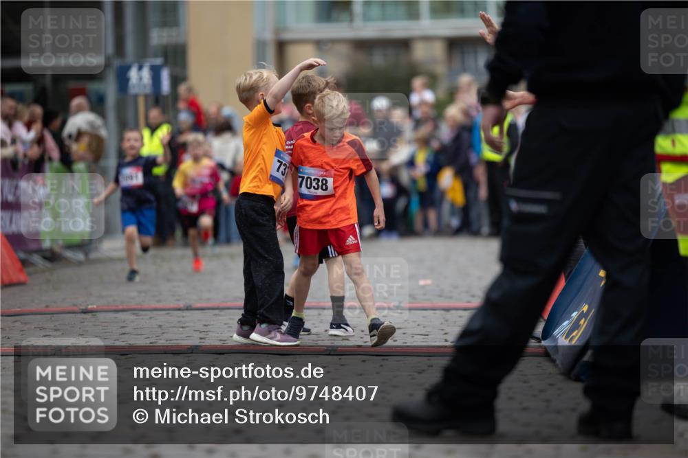 12.06.2026 - Holstenköstenlauf Michael Strokosch http://msf.ph/oto/9748407 12.06.2026 15:01:36 Laufen 73, 7038 meine-sportfotos.de