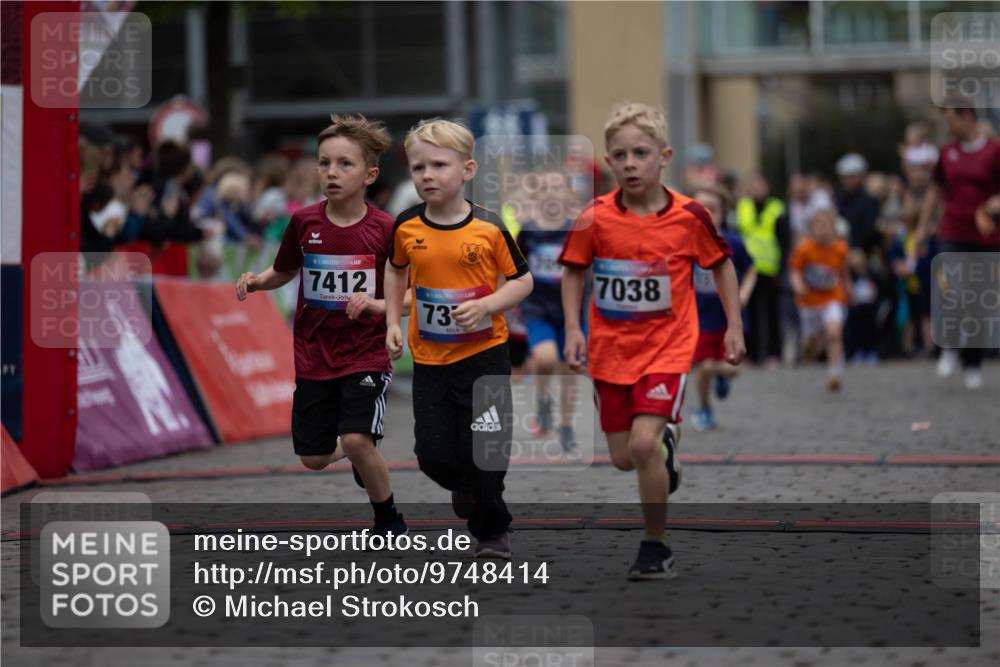 12.06.2026 - Holstenköstenlauf Michael Strokosch http://msf.ph/oto/9748414 12.06.2026 15:01:39 Laufen 36, 7412, 73, 7038 meine-sportfotos.de