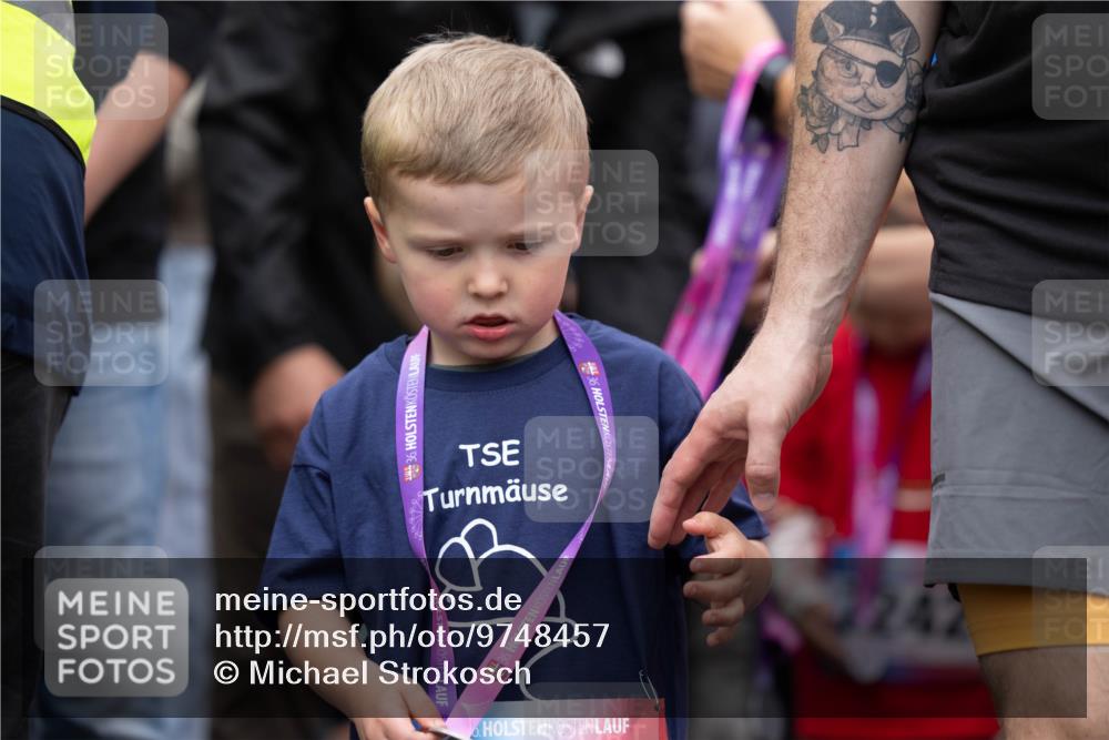 12.06.2026 - Holstenköstenlauf Michael Strokosch http://msf.ph/oto/9748457 12.06.2026 15:04:33 Laufen 36, 36, 36, 6 meine-sportfotos.de