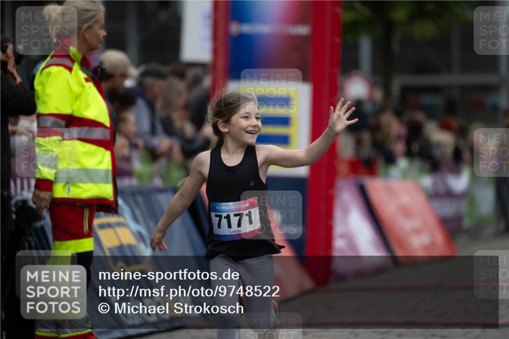 12.06.2026 - Holstenköstenlauf Michael Strokosch http://msf.ph/oto/9748522 12.06.2026 15:12:16 Laufen 36, 7171 meine-sportfotos.de