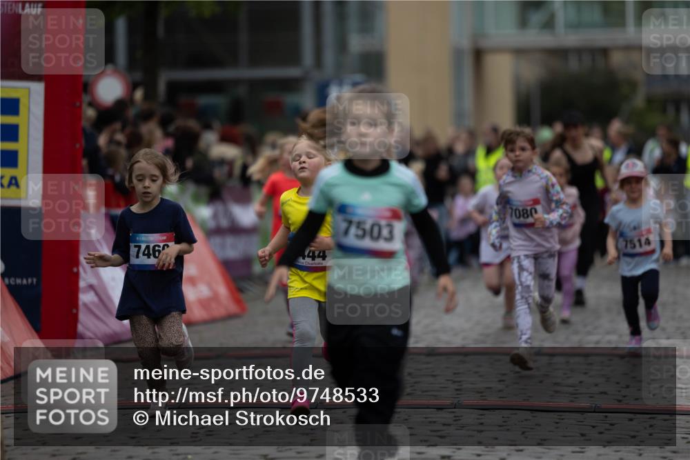 12.06.2026 - Holstenköstenlauf Michael Strokosch http://msf.ph/oto/9748533 12.06.2026 15:12:21 Laufen 746, 444, 7080, 7503, 7514 meine-sportfotos.de