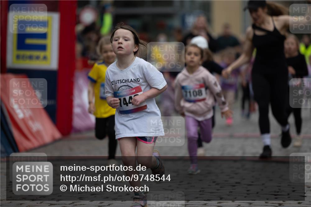 12.06.2026 - Holstenköstenlauf Michael Strokosch http://msf.ph/oto/9748544 12.06.2026 15:12:26 Laufen 144, 7108 meine-sportfotos.de