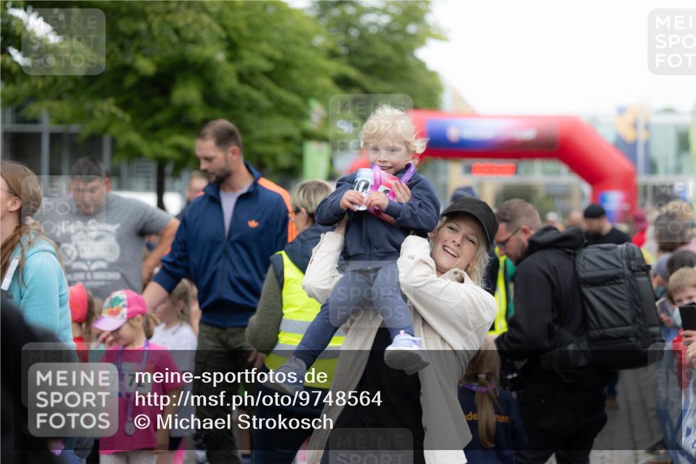 12.06.2026 - Holstenköstenlauf Michael Strokosch http://msf.ph/oto/9748564 12.06.2026 15:13:36 Laufen 7, 72 meine-sportfotos.de
