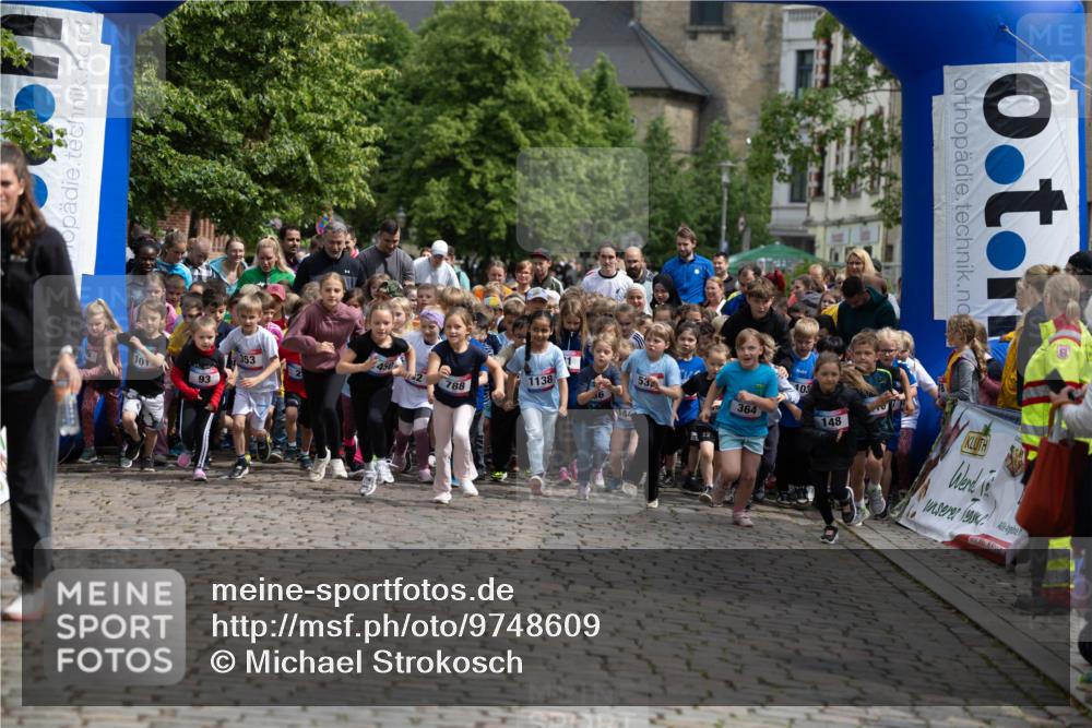 12.06.2026 - Holstenköstenlauf Michael Strokosch http://msf.ph/oto/9748609 12.06.2026 15:30:06 Laufen 1138, 3, 99, 148 meine-sportfotos.de