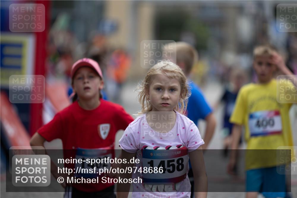 12.06.2026 - Holstenköstenlauf Michael Strokosch http://msf.ph/oto/9748686 12.06.2026 15:36:49 Laufen 4330, 1402, 36, 1458, 400 meine-sportfotos.de