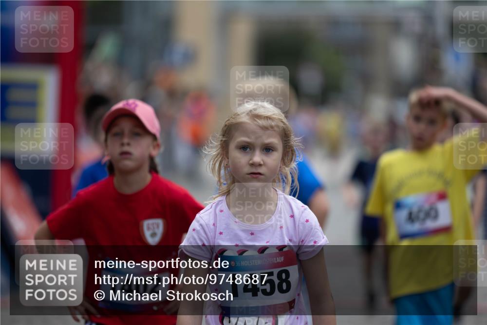 12.06.2026 - Holstenköstenlauf Michael Strokosch http://msf.ph/oto/9748687 12.06.2026 15:36:49 Laufen 1402, 36, 1458, 400 meine-sportfotos.de