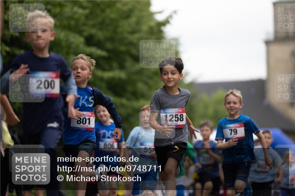 12.06.2026 - Holstenköstenlauf Michael Strokosch http://msf.ph/oto/9748711 12.06.2026 16:00:16 Laufen 200, 801, 806, 55, 258, 337, 79 meine-sportfotos.de