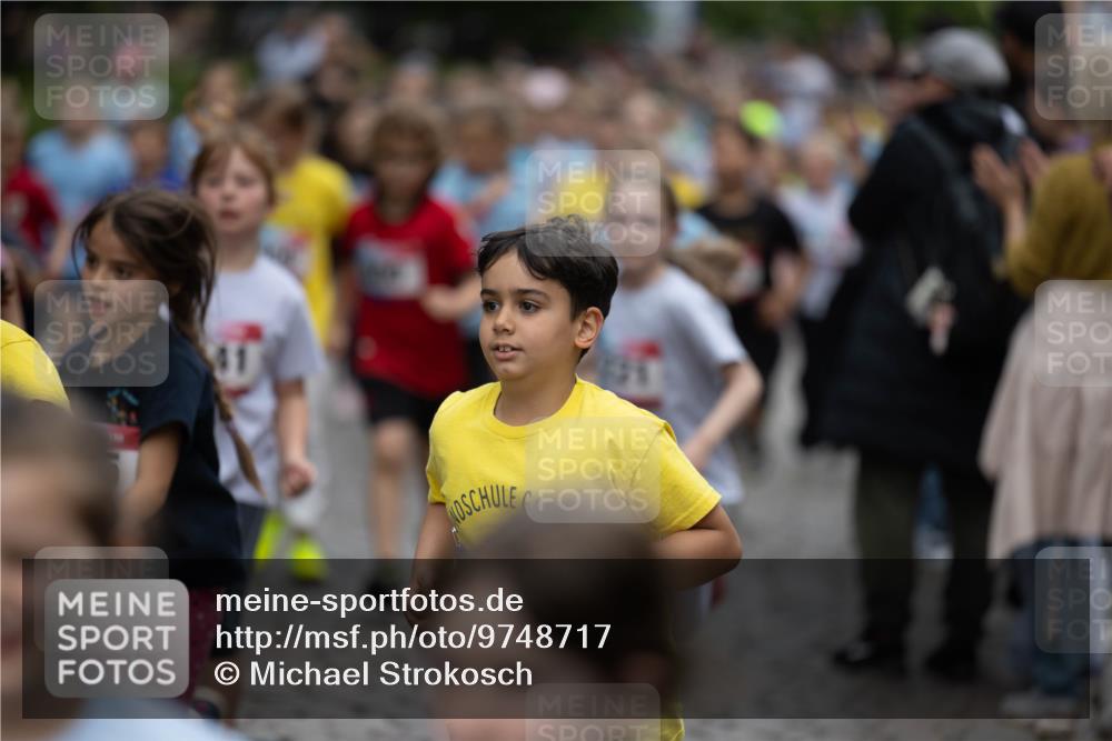 12.06.2026 - Holstenköstenlauf Michael Strokosch http://msf.ph/oto/9748717 12.06.2026 16:00:43 Laufen 41 meine-sportfotos.de