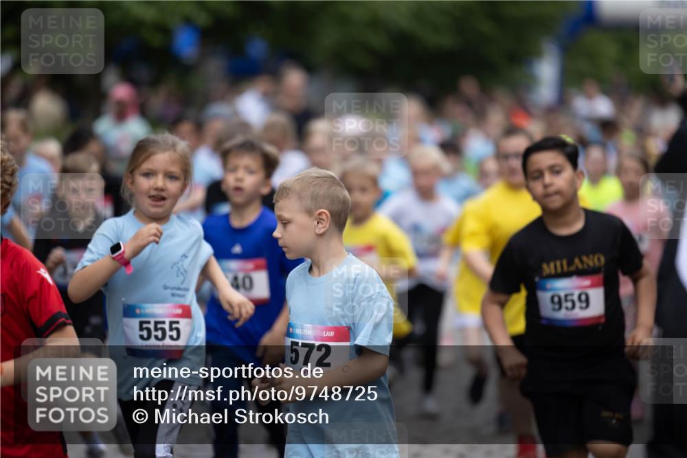12.06.2026 - Holstenköstenlauf Michael Strokosch http://msf.ph/oto/9748725 12.06.2026 16:00:45 Laufen 40, 555, 572, 959 meine-sportfotos.de
