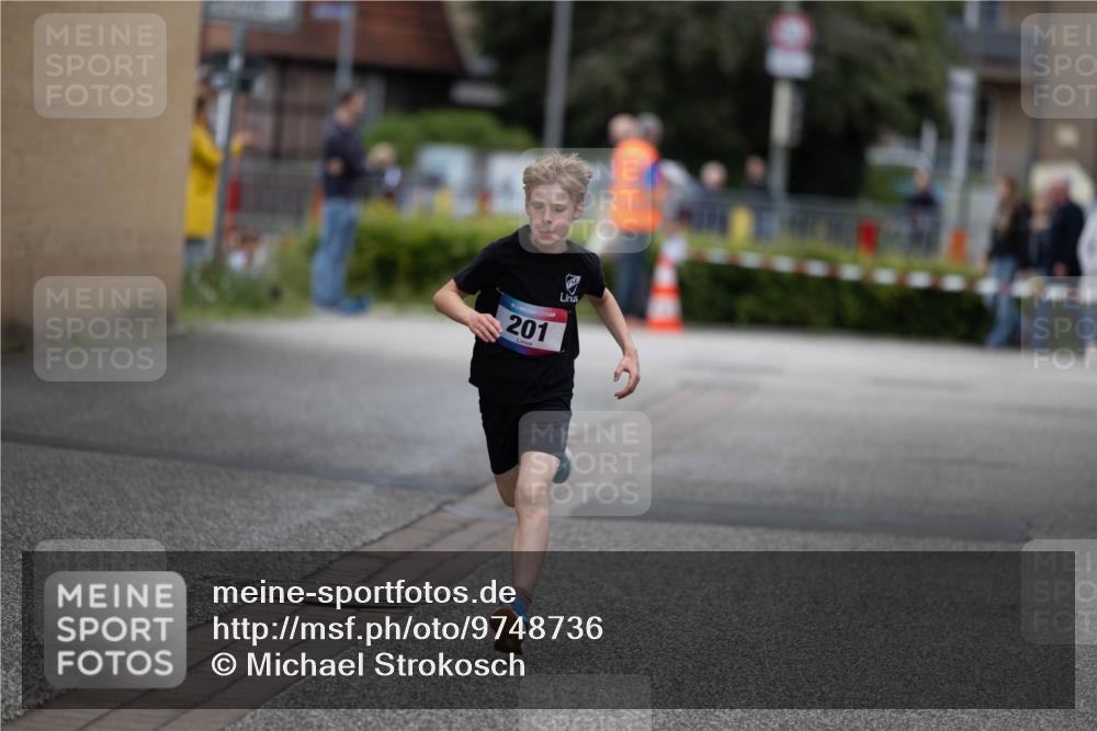 12.06.2026 - Holstenköstenlauf Michael Strokosch http://msf.ph/oto/9748736 12.06.2026 16:05:00 Laufen 201 meine-sportfotos.de