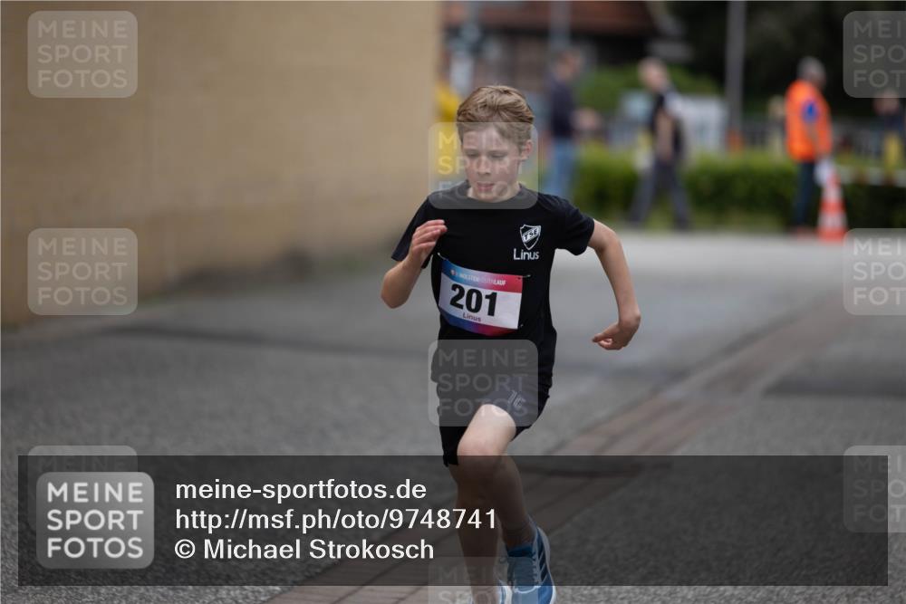 12.06.2026 - Holstenköstenlauf Michael Strokosch http://msf.ph/oto/9748741 12.06.2026 16:05:01 Laufen 36, 201, 10 meine-sportfotos.de