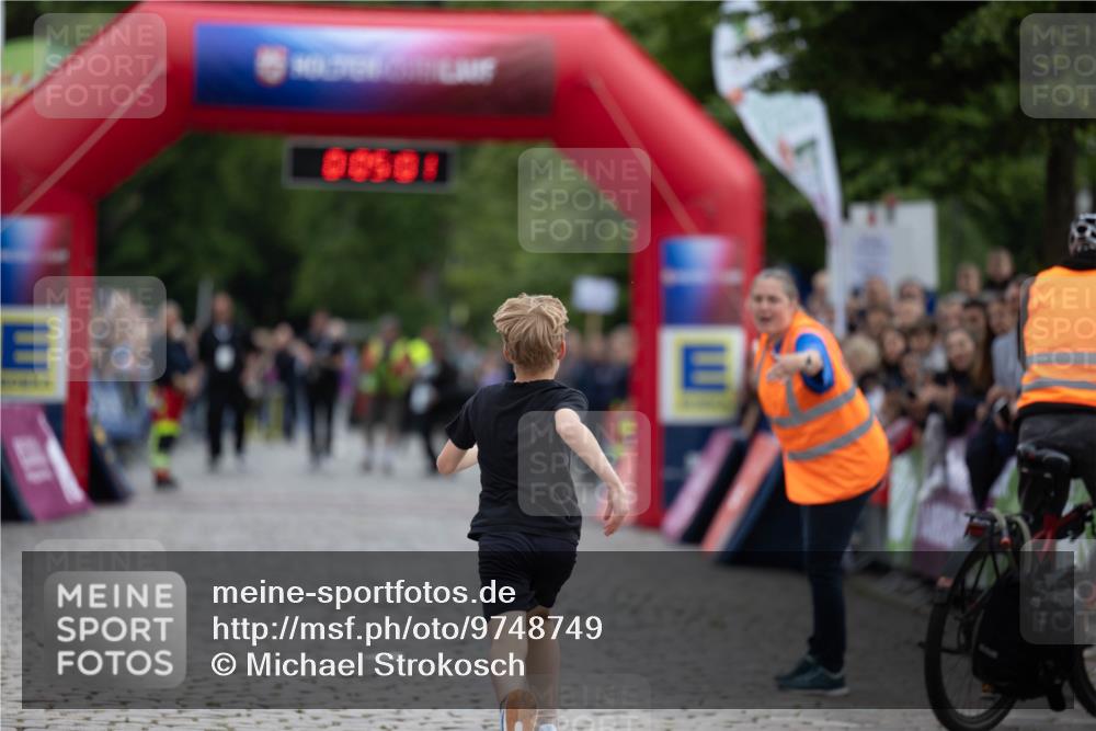 12.06.2026 - Holstenköstenlauf Michael Strokosch http://msf.ph/oto/9748749 12.06.2026 16:05:07 Laufen 6381 meine-sportfotos.de